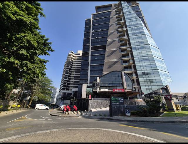 61M² OFFICE TO LET IN SANDTON CENTRAL